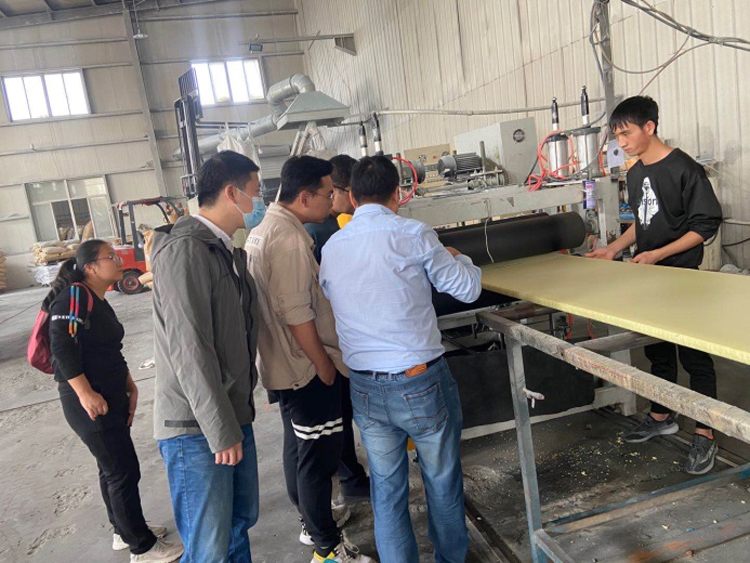 辛勤工作不忘繼續(xù)學習 ——安貞檢測綠建所開展保溫板參觀學習
